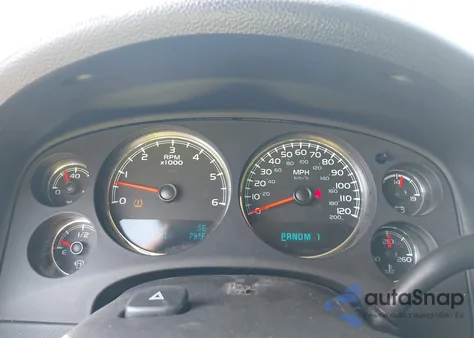 2011 Chevrolet Suburban 2500 Ls z USA, uszkodzony, nr VIN 1GNWKLEG5BR151353